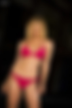 1024p/A Sexy Bikini Show [57]/HVASexyBikiniShow01.jpg