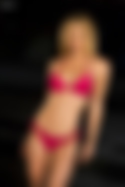 1024p/A Sexy Bikini Show [57]/HVASexyBikiniShow04.jpg